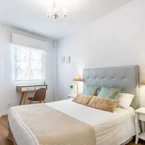 https://gorgeous-apartment-biedmas.es-andalucia.com