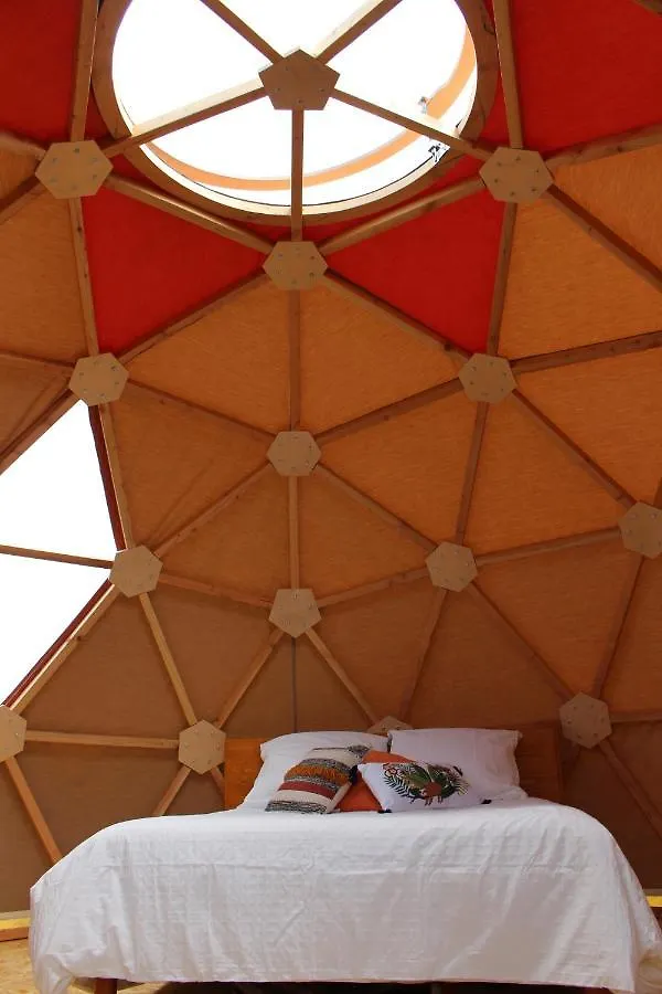 Luxury tent L'Attrape Reve Insolite Saint-Vincent-de-Barres France